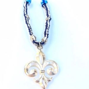 Flor de lis pendant hemp handmade